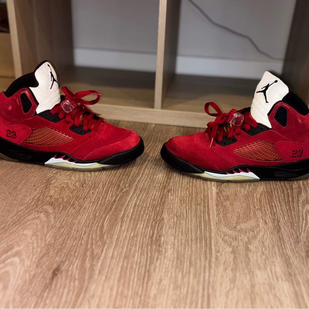 Raging Bulls 5 released as part of the Raging Bulls Pack in 2009